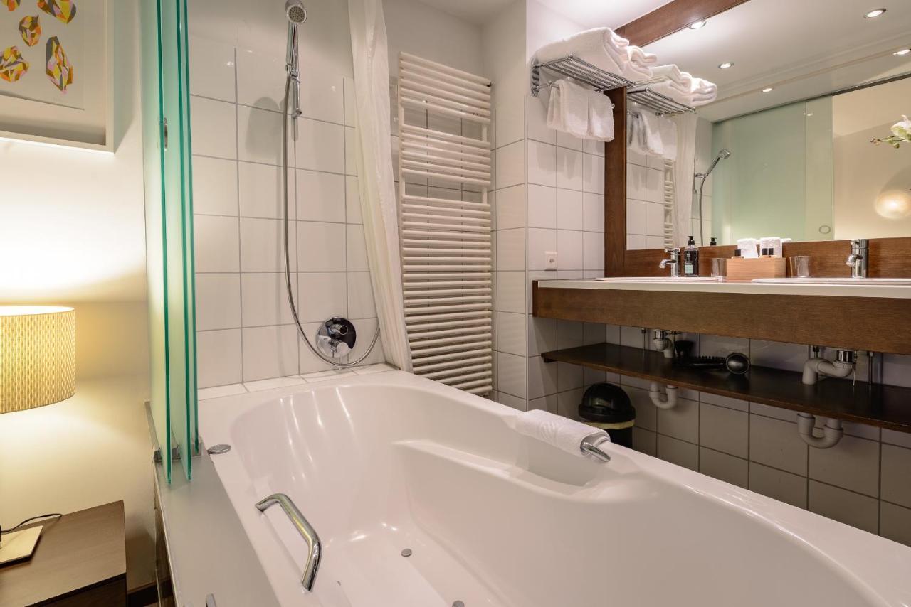 Central Hotel Вербиер Екстериор снимка