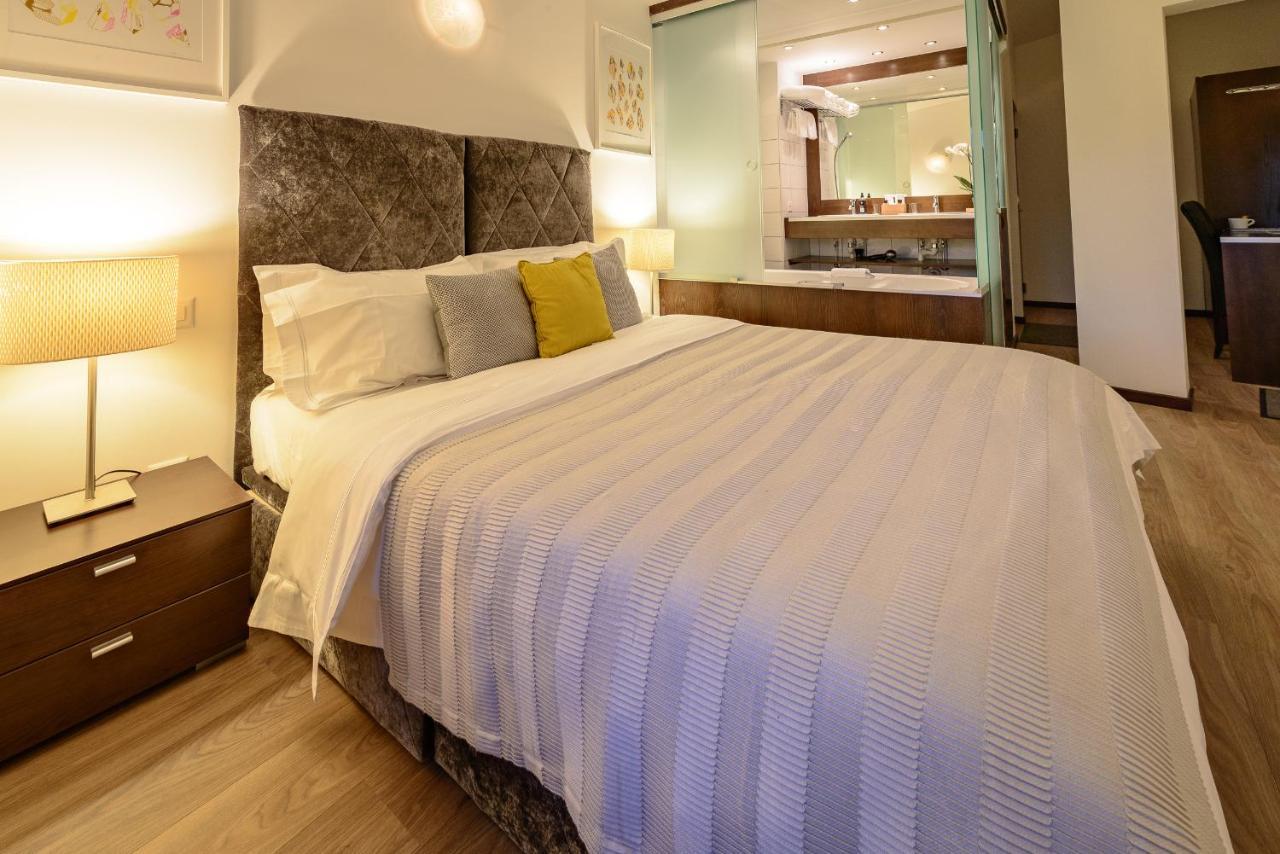 Central Hotel Вербиер Екстериор снимка